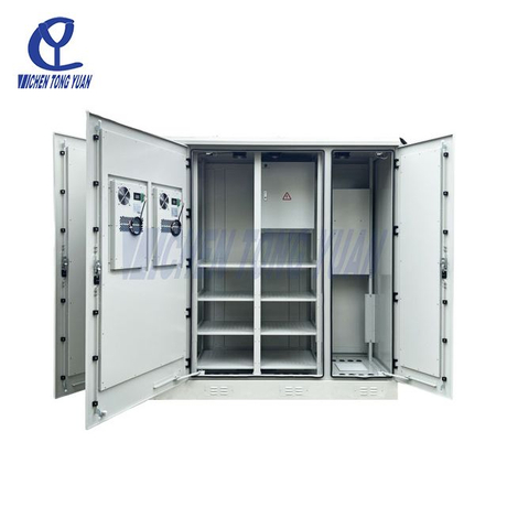 Vỏ pin ngo&agrave;i trời 24kw chống thấm với pin lithium 61,44kwh 