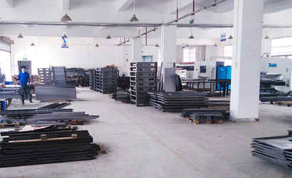 Productielijn voor buitenkastbehuizingen