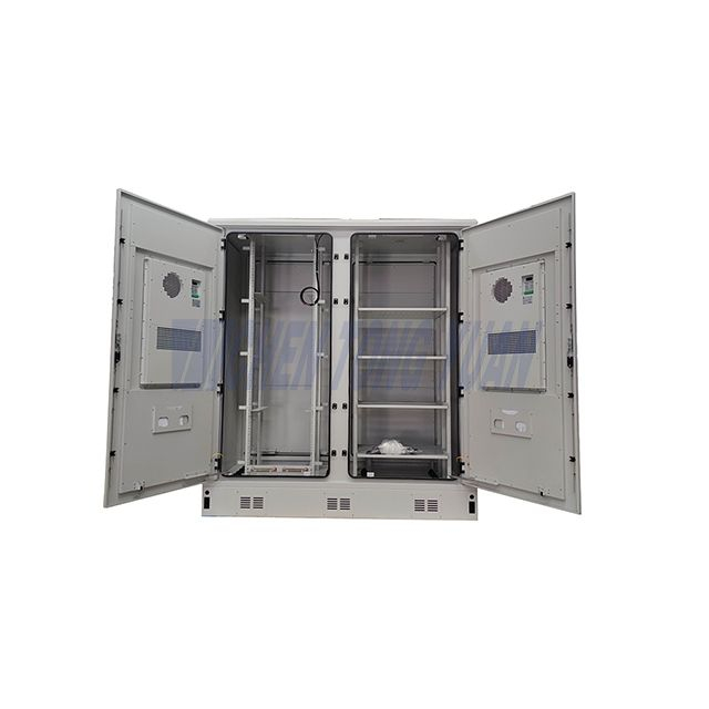 42U 2 Bay Outdoor Server Kabinet met 2 stuks 2000W Lugversorger